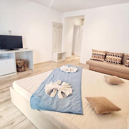 Casa Cochilia - Camera Privata In Localitatea Тузла Экстерьер фото
